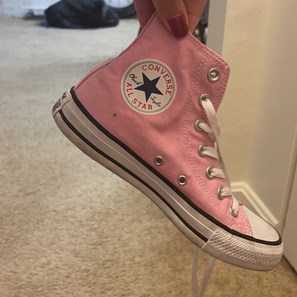 Converse - Picture 2 of 4